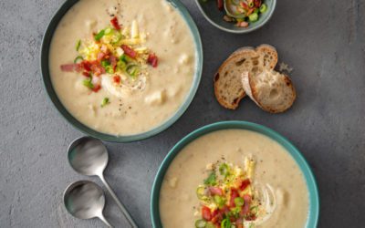 Creamy Baked Potato & Bacon Soup